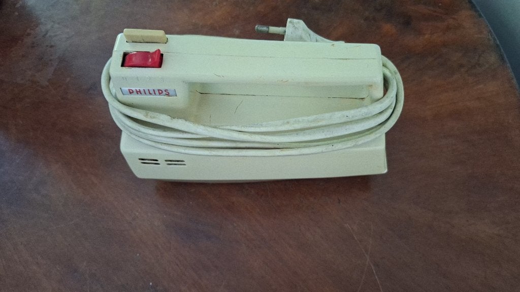 Philips Handmixer - Gebruikt, Witgoed en Apparatuur, Keukenmixers, 2 tot 3 liter, Ophalen, Gebruikt, 3 snelheden of meer