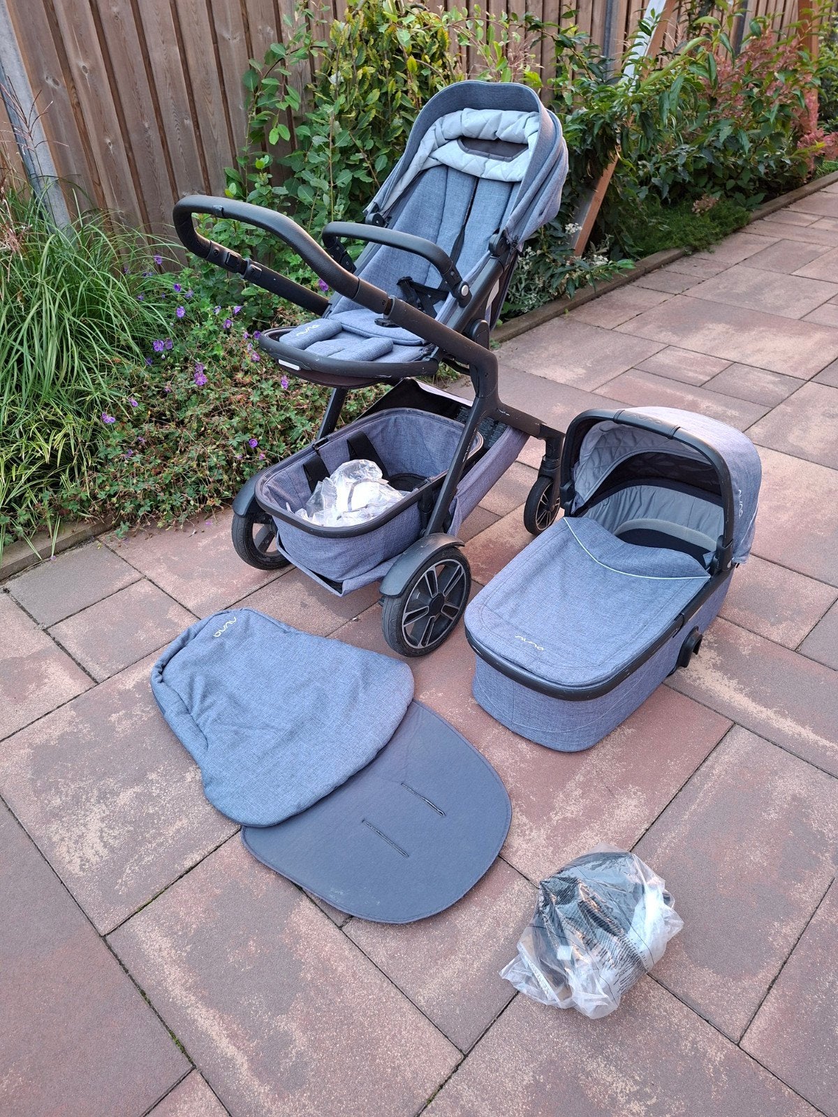 Nuna Demi Grow Combiwagen met Reiswieg en Zitje, Ophalen, Overige merken, Met reiswieg