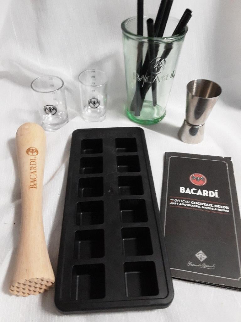 BACARDI cocktail accesoires, Ophalen of Verzenden, Zo goed als nieuw, Gebruiksvoorwerp