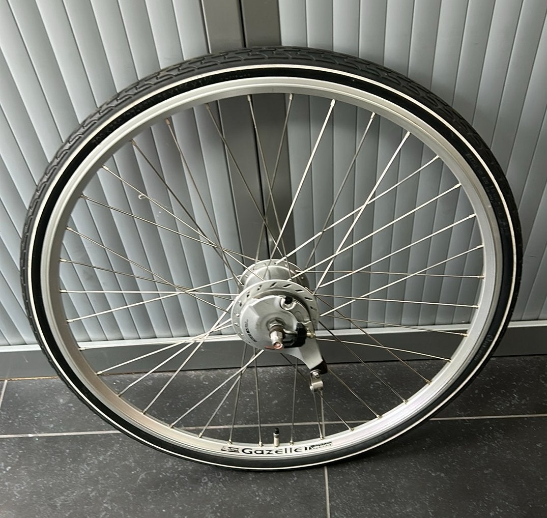 Te koop achterwiel gazelle 8 versnellingen 28 ince, Fietsen en Brommers, Fietsonderdelen, Ophalen, Gebruikt, Wiel, Aluminium
