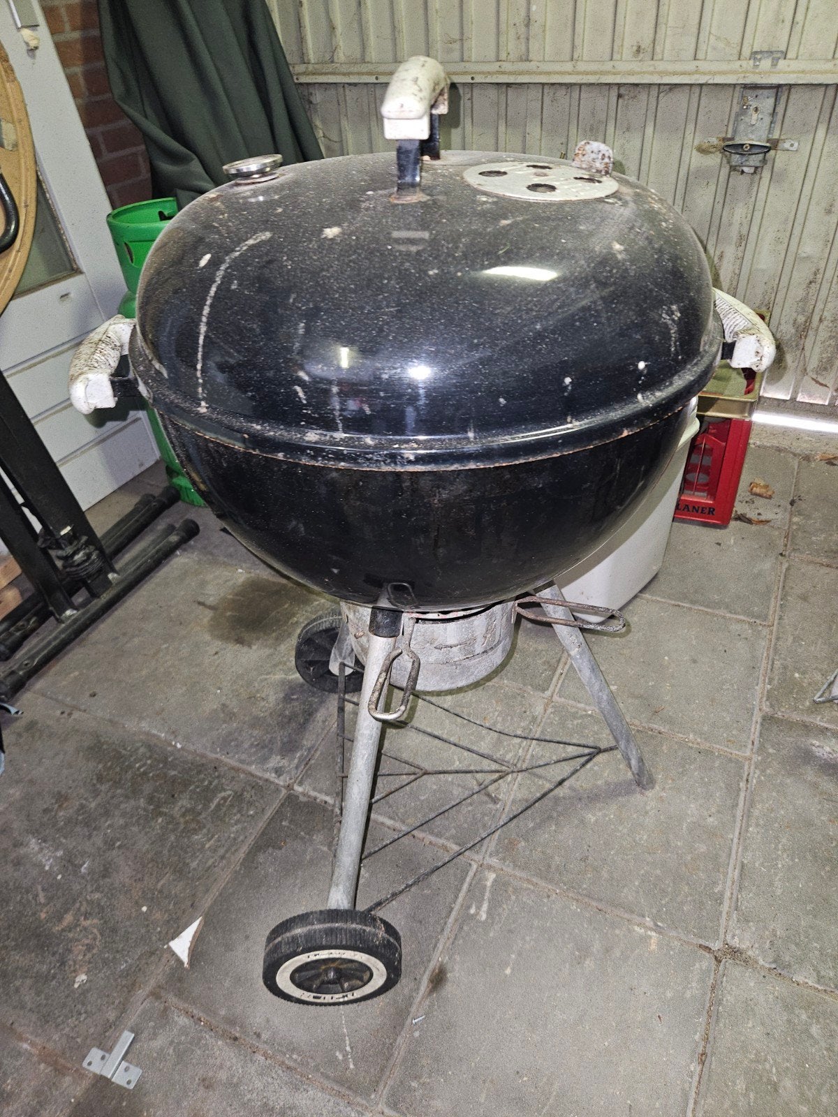 Weber 57 cm, Tuin en Terras, Ophalen of Verzenden