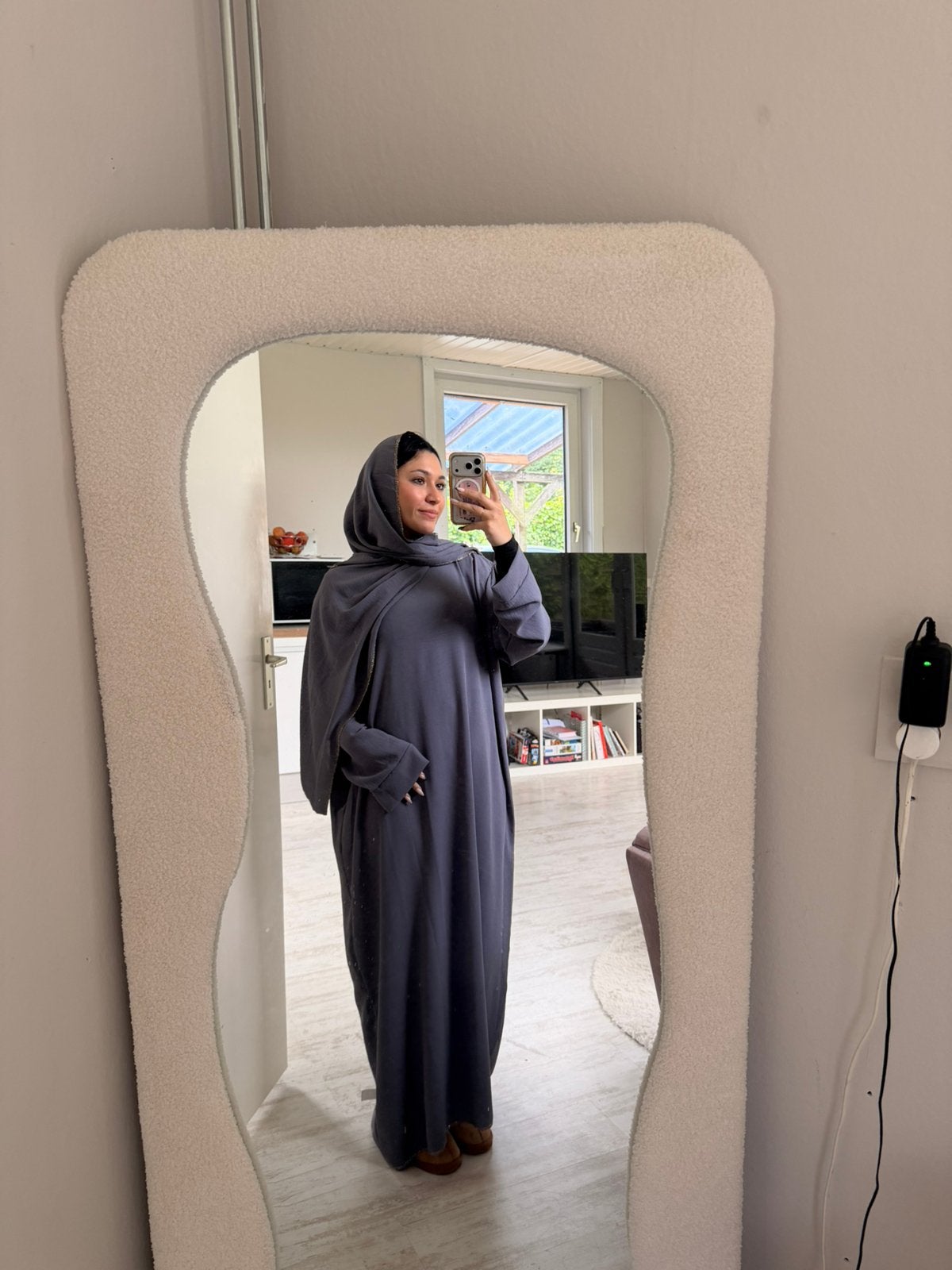 Abaya wirh hijab, Overige kleuren, Zo goed als nieuw, Onder de knie, Ophalen