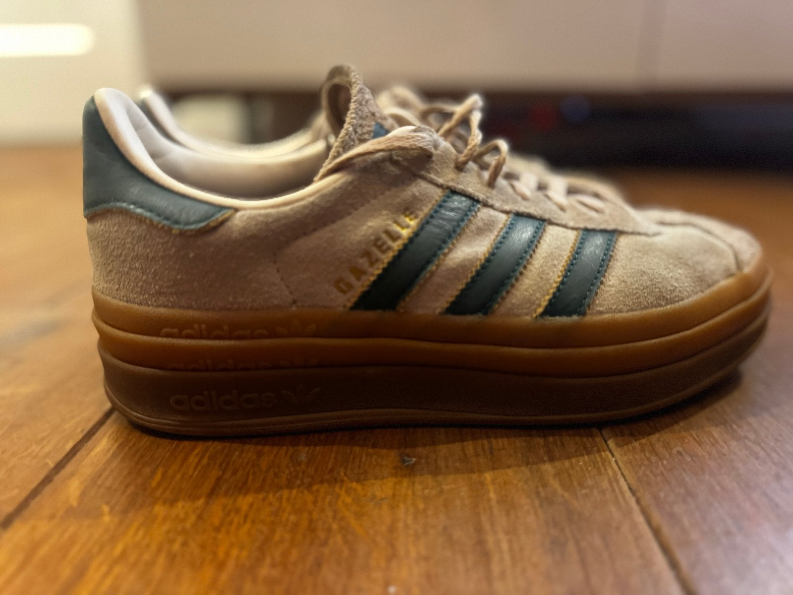 Adidas Gazelle Bold sneakers - Maat 40, Ophalen of Verzenden, Gedragen, Beige, Sneakers of Gympen