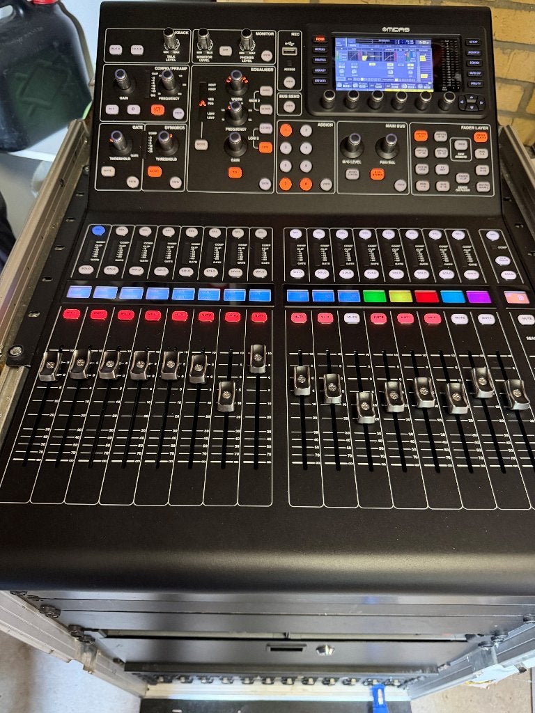 Midas m32r, Muziek en Instrumenten, Ophalen, Zo goed als nieuw, 20 kanalen of meer