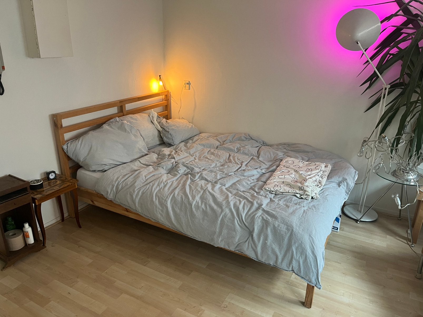 Ikea Tarva bed 140x200cm inclusief matras en lattenbodem, Ophalen, Wit, Tweepersoons, 140 cm