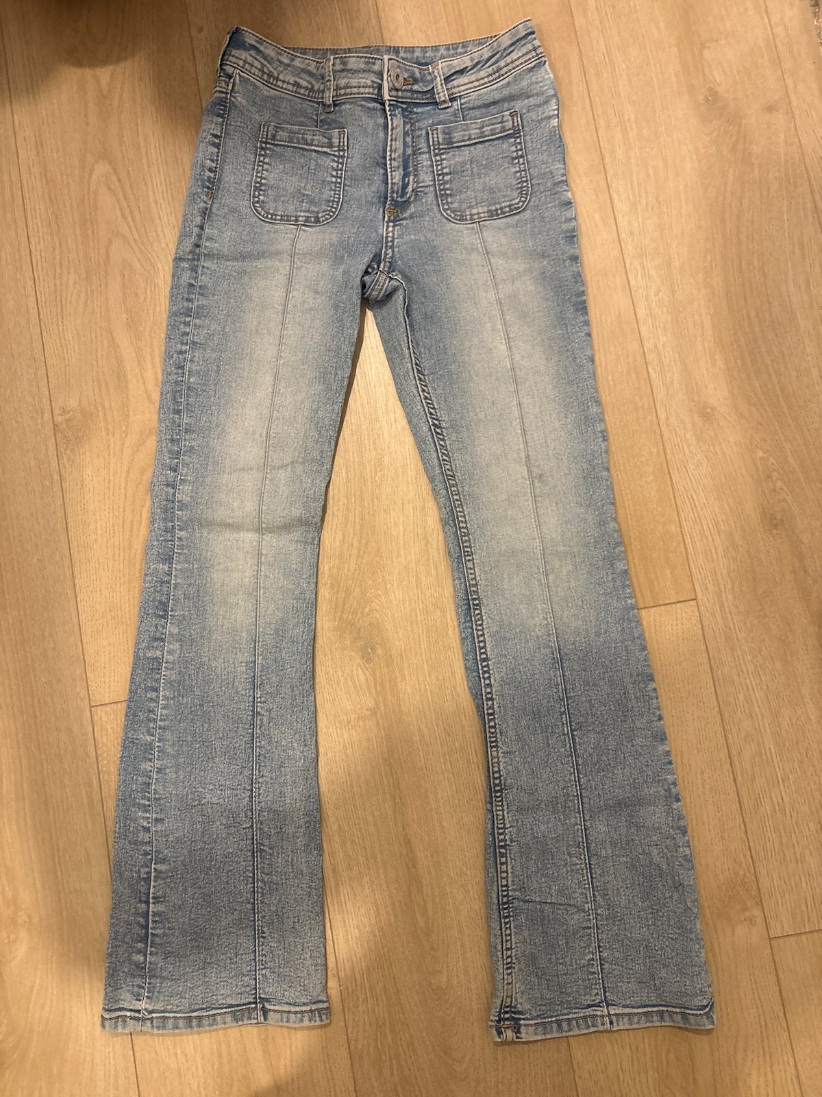 H&M Flared Jeans - Zo goed als nieuw, Ophalen of Verzenden, Zo goed als nieuw, Blauw, Overige jeansmaten