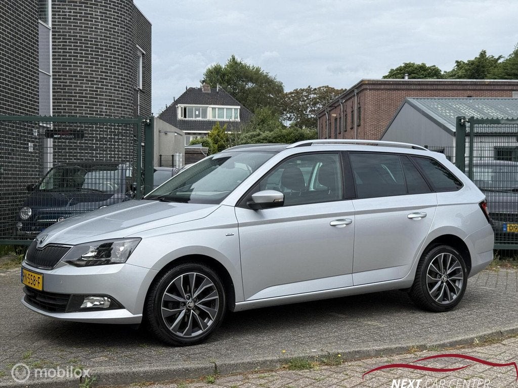 Skoda Fabia Combi 1.0 TSI Drive Panoramadak / Carplay, Voorwielaandrijving, Stof, Euro 6, 95 pk