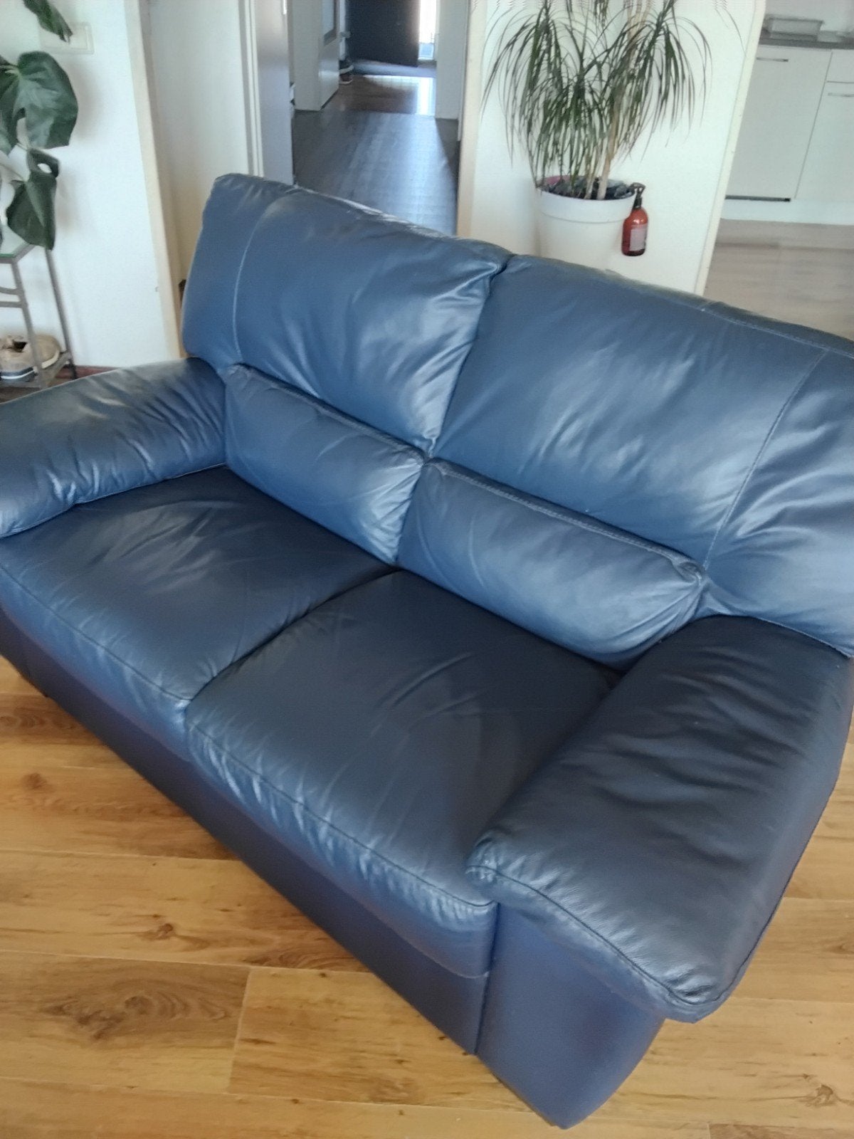 Comfortabele blauwe leren bank - 3-zits, Gebruikt, Driepersoons, Ophalen of Verzenden, Rechte bank