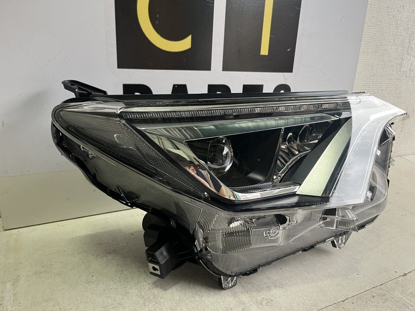 Foto 3 van Koplamp Toyota RAV4 Full led  facelift 2015- rechts