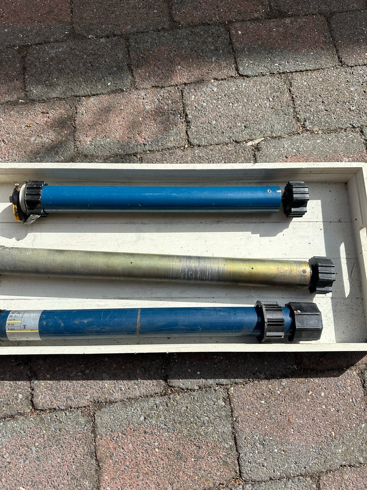 Motoren voor rolluiken, Doe-het-zelf en Verbouw, Rolluiken, Ophalen of Verzenden, Wit, Minder dan 100 cm