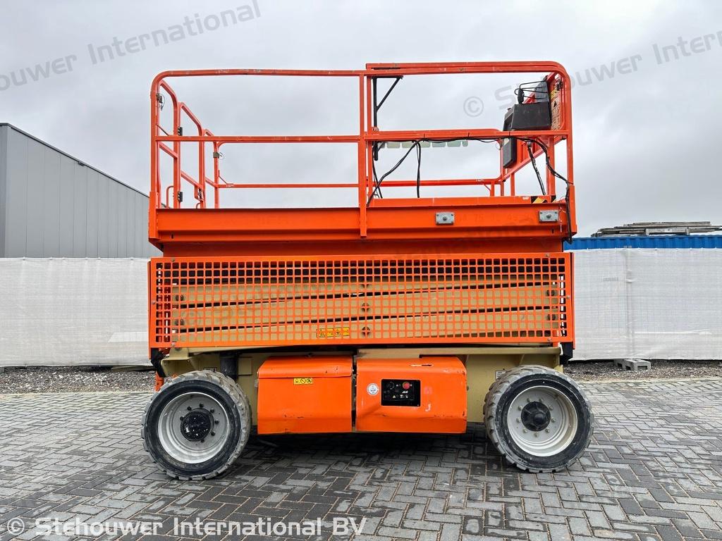 JLG 3369LE (BJ 2017) hoogwerker schaarhoogwerker, JLG EMEA B, Info@jlg.com, Galvanistraat 7
6716 AE  Ede, NL
