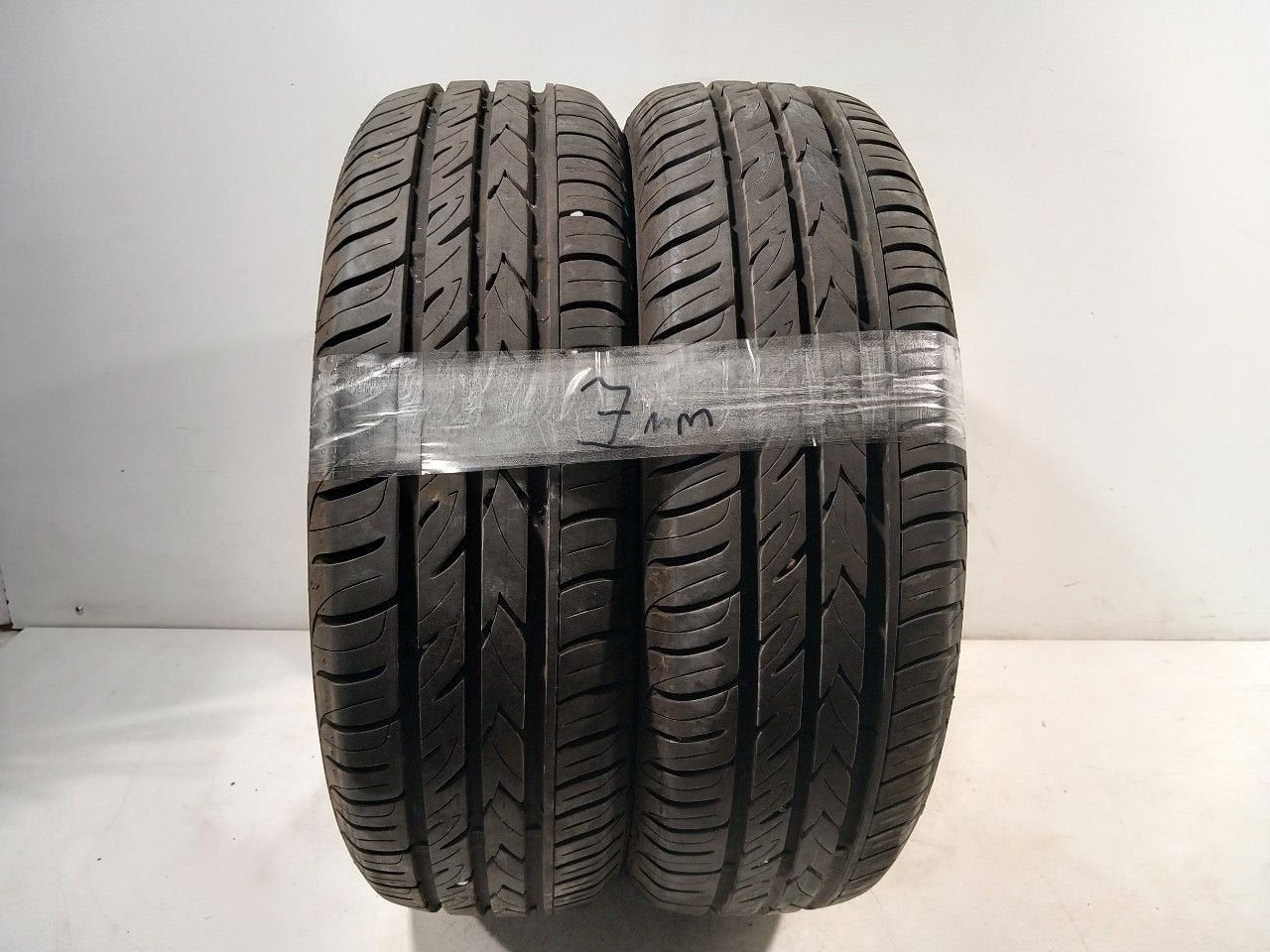 Bandenset 2 stuks Zomer 185 65 R15, Onderdelen@venauto.nl, Van der Ven Autorecycling B.V., Gebruikt, 15 inch