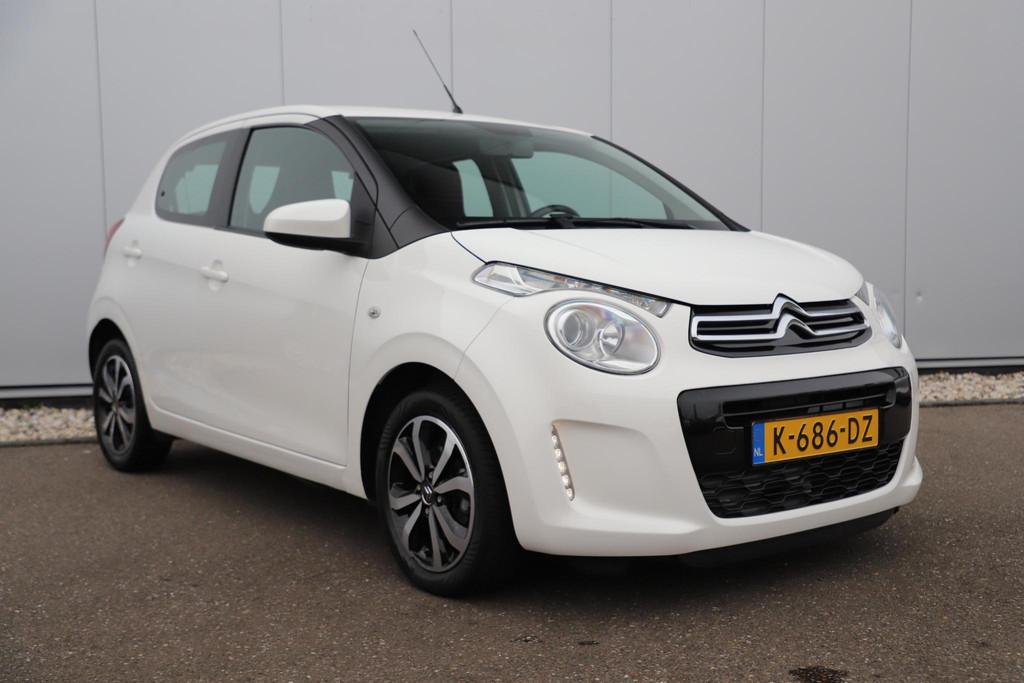 Citroen C1 1.0 VTi Shine 15 inch LMV Navigatie Achteruitrijc, Voorwielaandrijving, Stof, Gebruikt, Euro 6