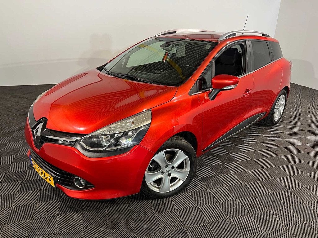 Renault Clio Estate 0.9 TCe Iconic, PP-086-F, Auto's, Renault, 898 cc, Gebruikt, Euro 6, 580 kg
