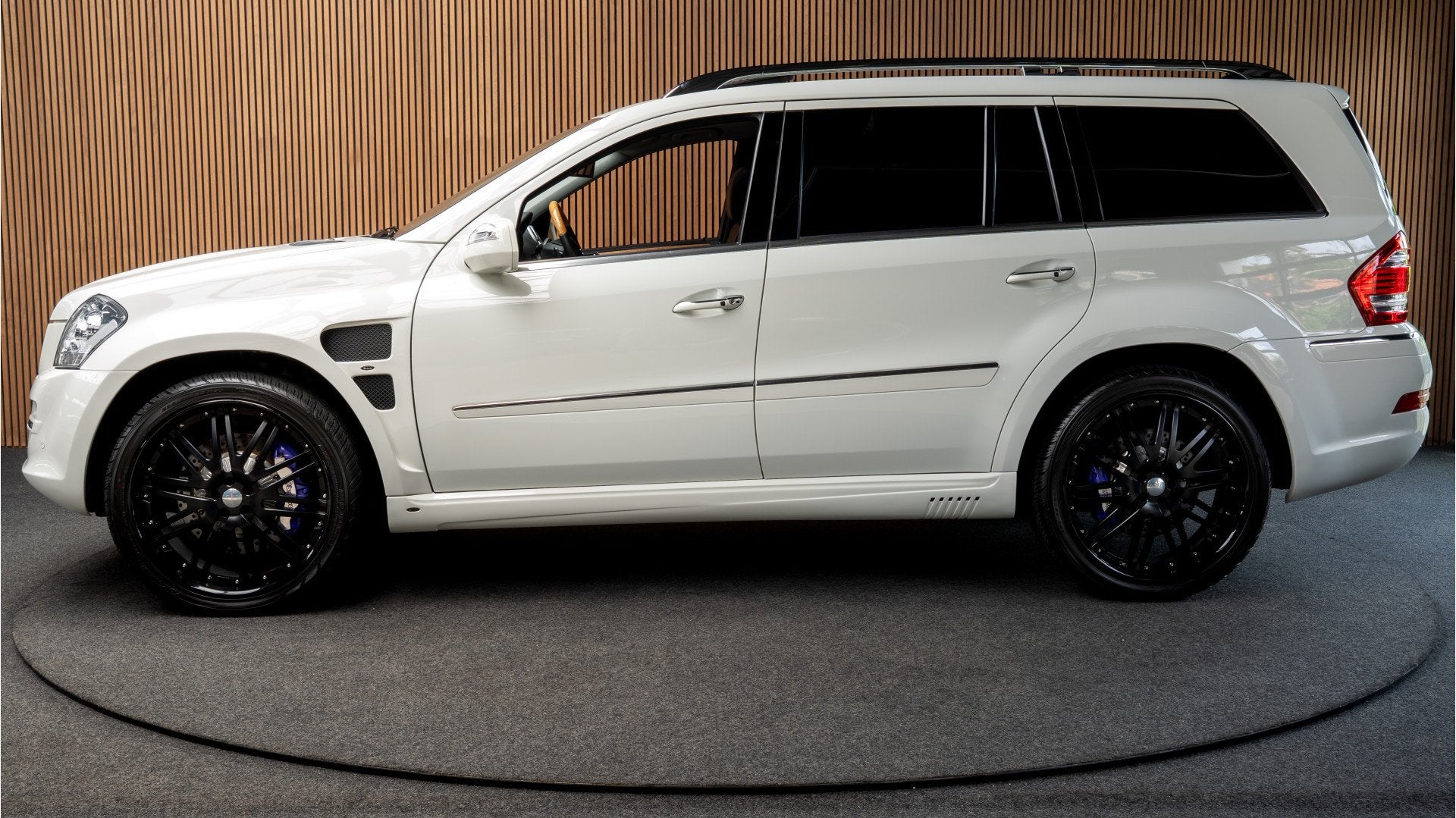 Mercedes-Benz GL-Klasse GL550 Lorinser VIP configur. Harman, Automaat, 5461 cc, Wit, Bedrijf
