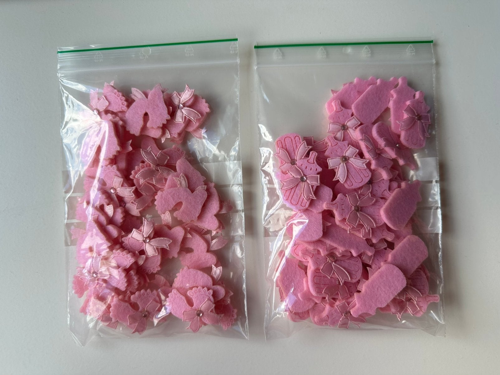 Partij vilten decoratie baby voetjes en flesjes roze, Roze, Overige thema's, Overige typen, Nieuw