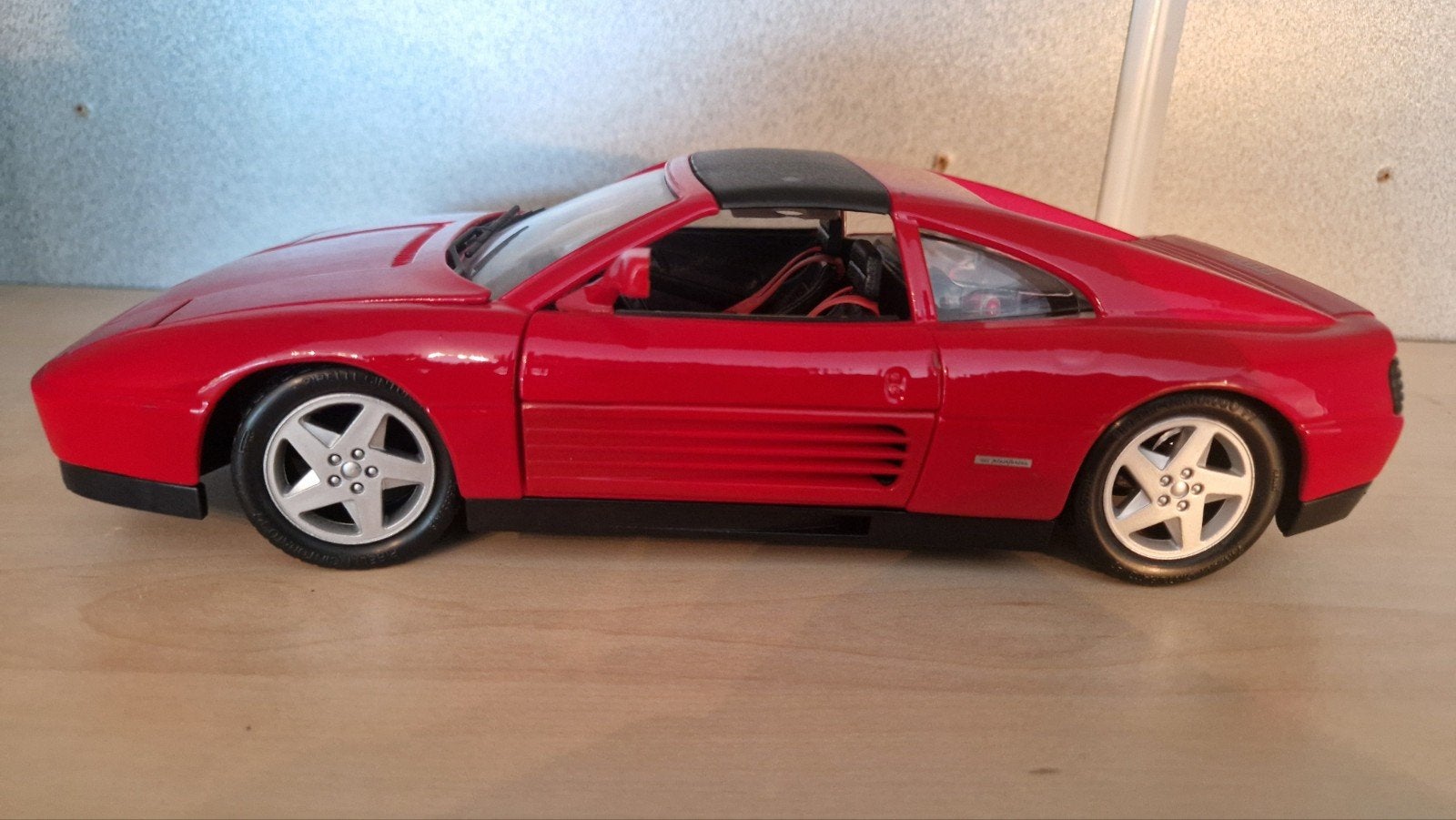 Maisto Ferrari 348 TS Schaalmodel 1:18 Rood, Ophalen of Verzenden, Gebruikt, Auto, Maisto