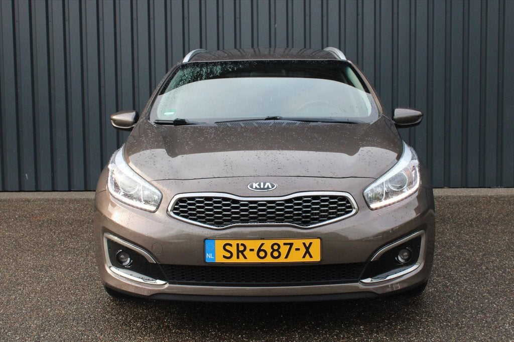 Kia cee'd Cee D 120PK Design Edition | Camera | Carplay | Cr, Auto's, Voorwielaandrijving, Stof, Gebruikt, Bruin