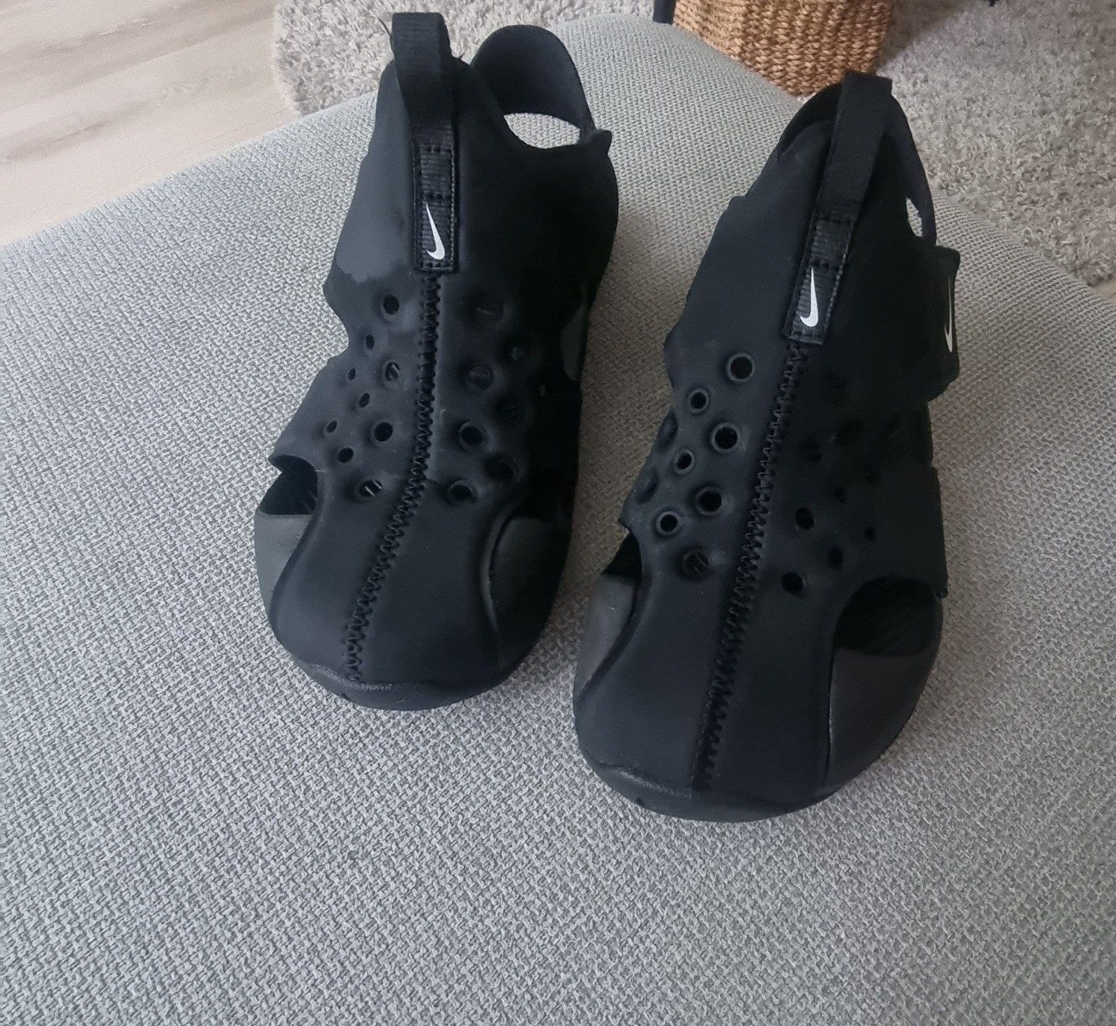 Nike sandalen maat 35 - zo goed als nieuw, Ophalen of Verzenden