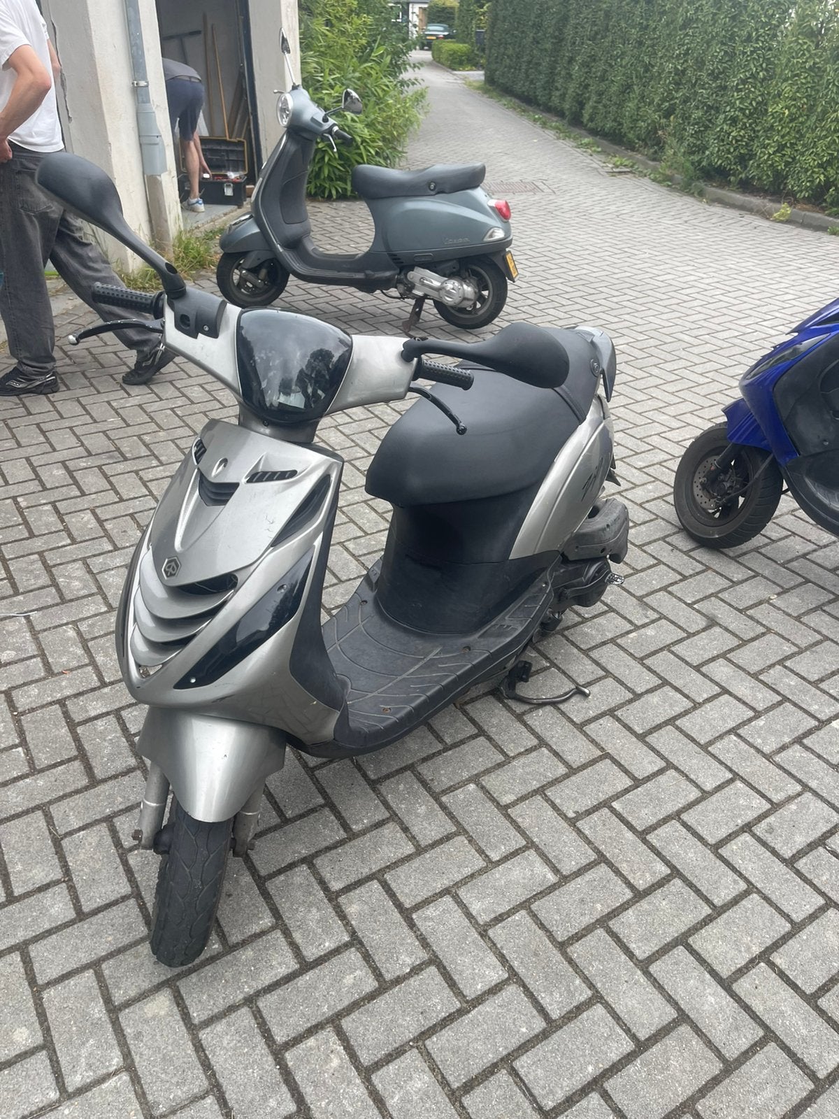 Piaggio zip 4 takt 50cc ook teruil lees beschrijving, Fietsen en Brommers, Scooters | Piaggio, Ophalen, Maximaal 45 km/u, Zip