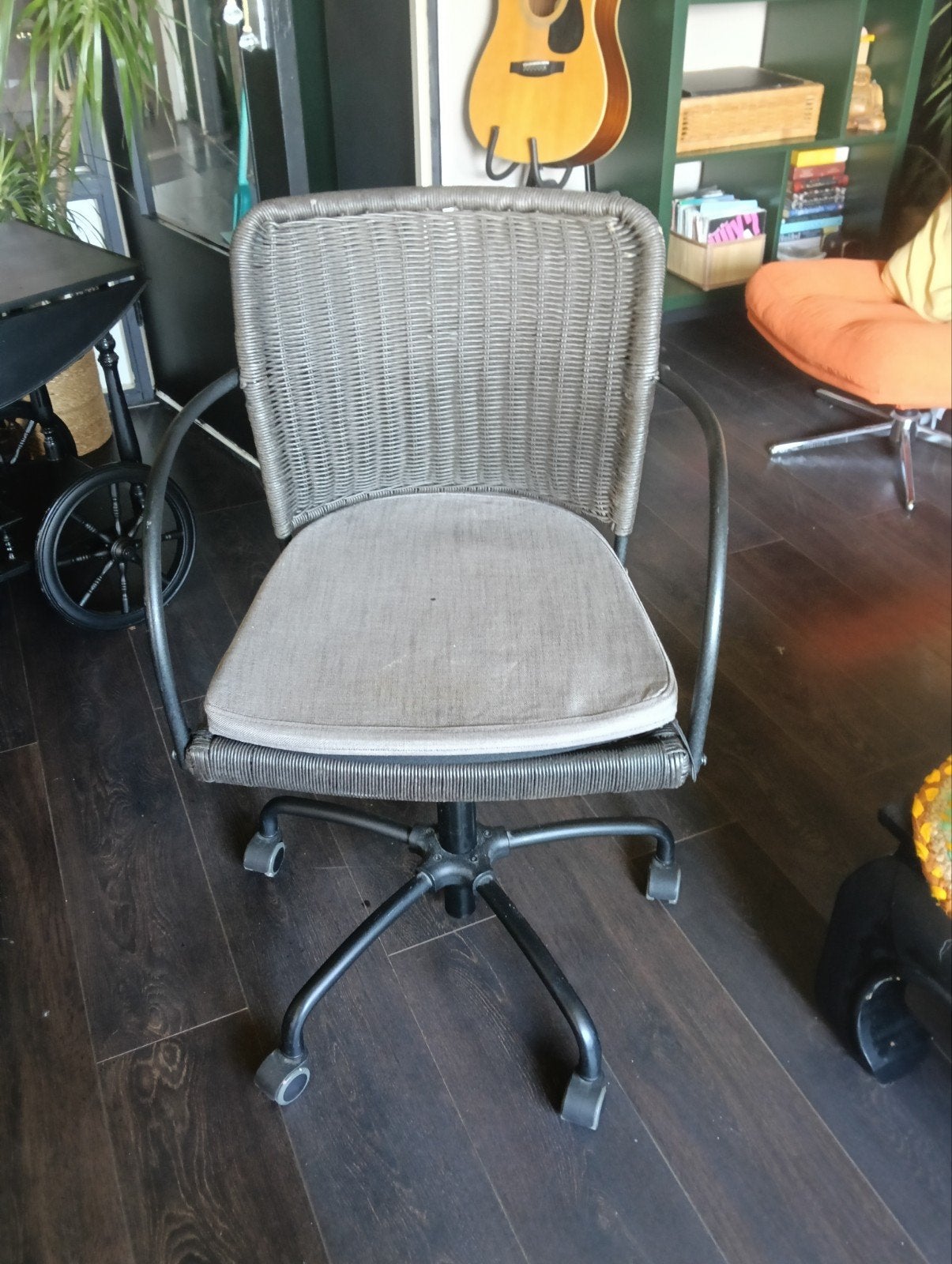 Stevige verstelbare retro bureaustoel te koop!, Ophalen, Gebruikt, Bruin