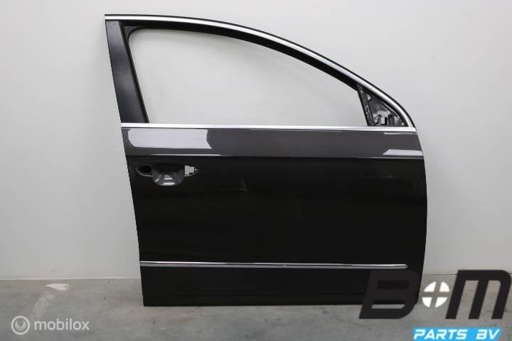 Portier rechtsvoor VW Passat B6 Sedan LC8Z 3C4831056J, Gebruikt