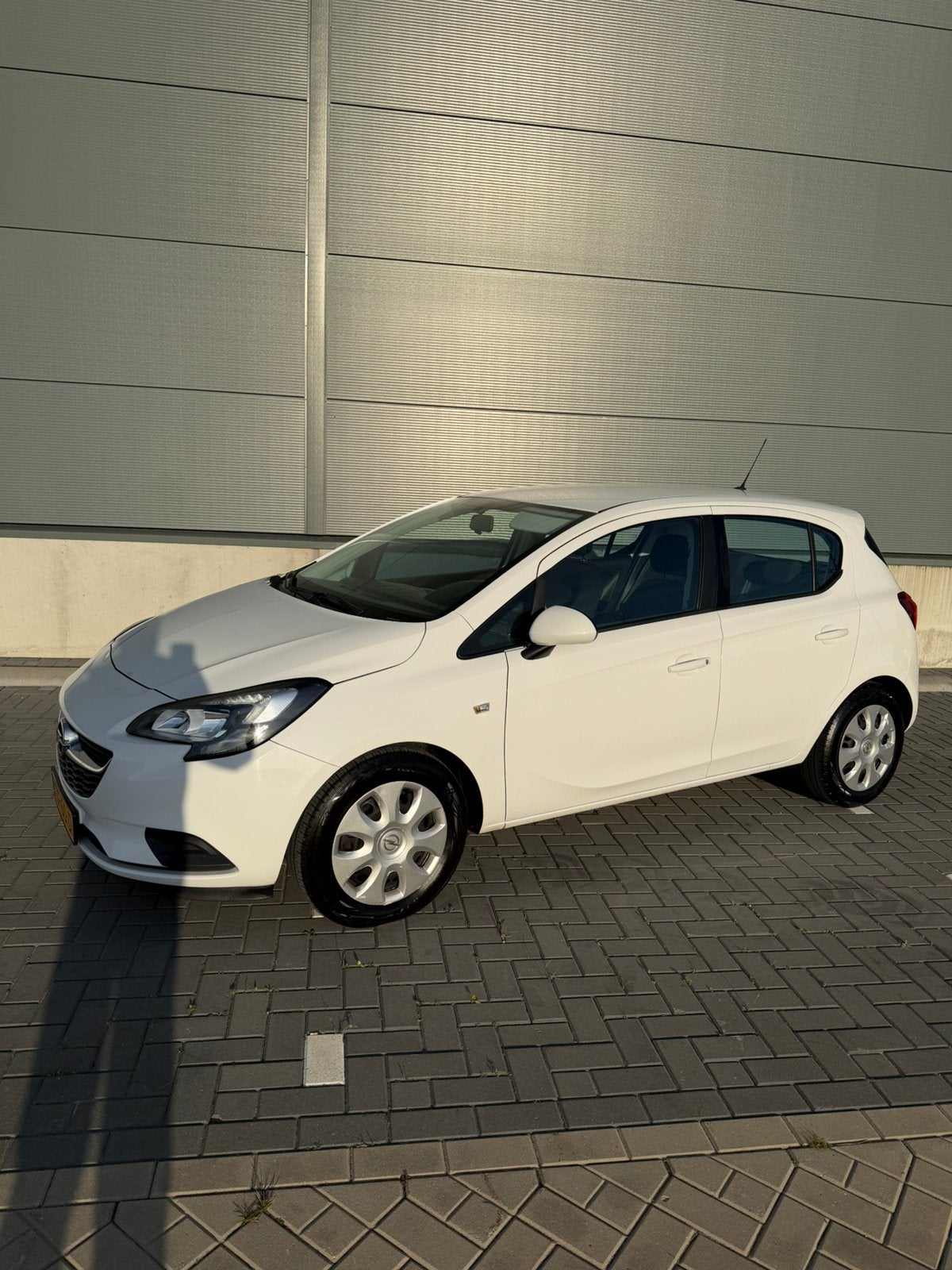 Opel Corsa 2016 Wit 1.4 airco city stuur/stoelverwarming, Voorwielaandrijving, 74 pk, 1398 cc, Wit