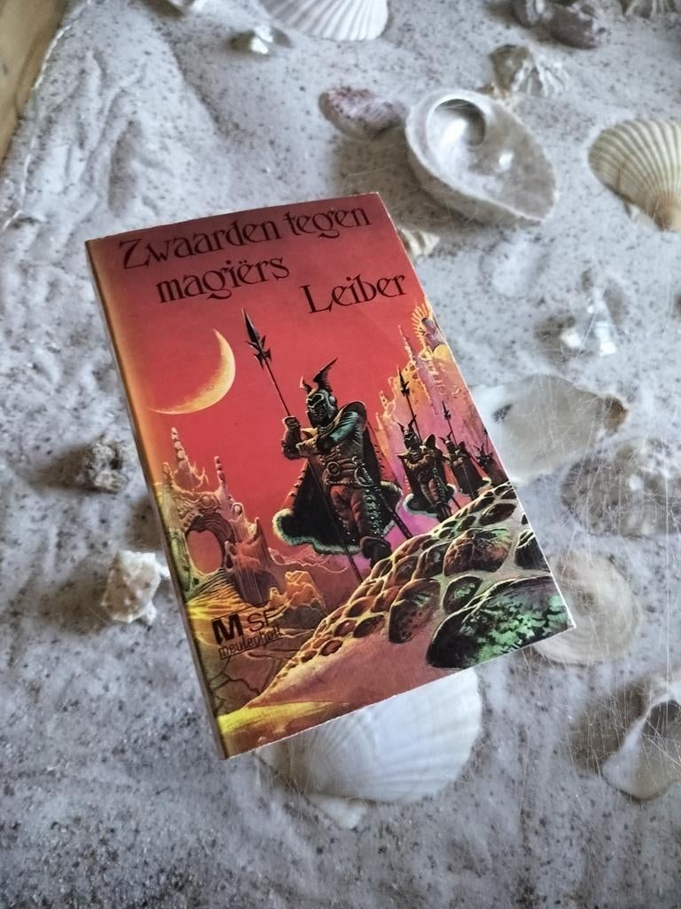 Fritz Leiber - Zwaarden tegen Magiërs, Boeken, Ophalen of Verzenden, Gelezen