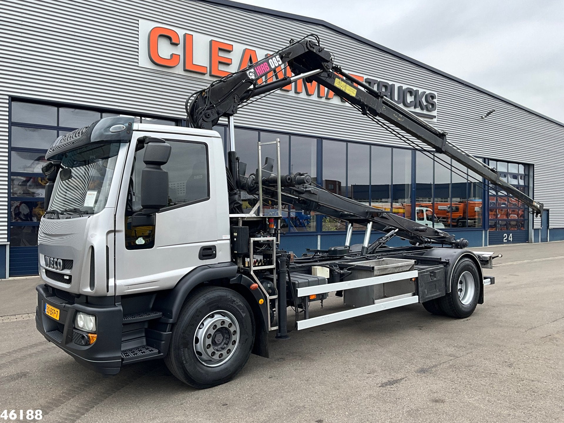Iveco Eurocargo ML19EL28 Hiab 8 Tonmeter laadkraan, Automaat, Euro 5, Achterwielaandrijving, Iveco