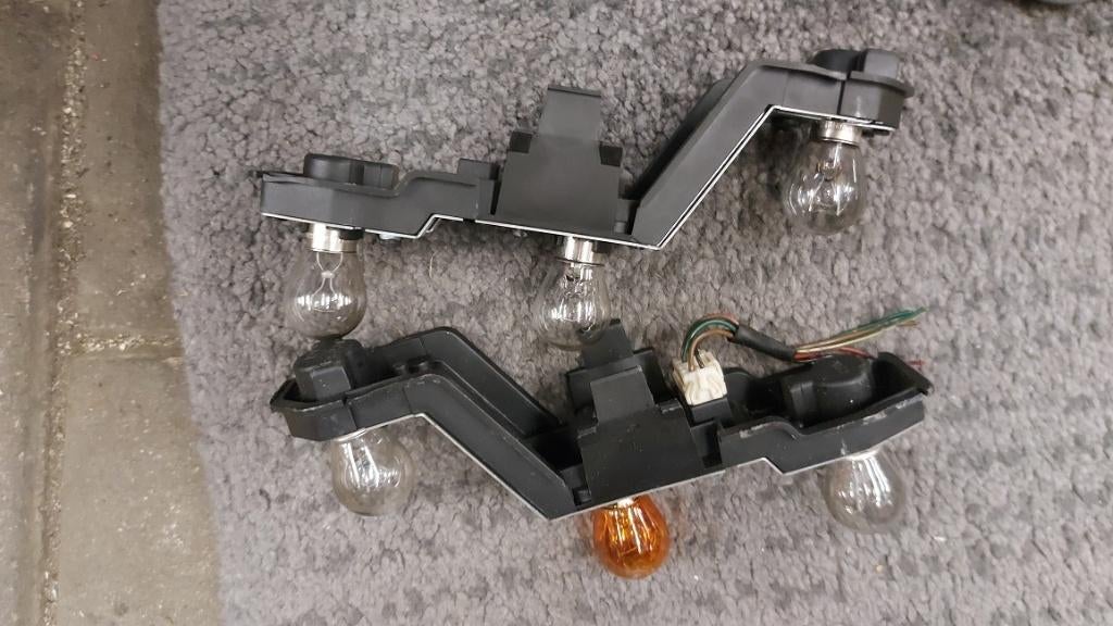 Set fittingen vd achterlichten Micra 2000, Ophalen of Verzenden