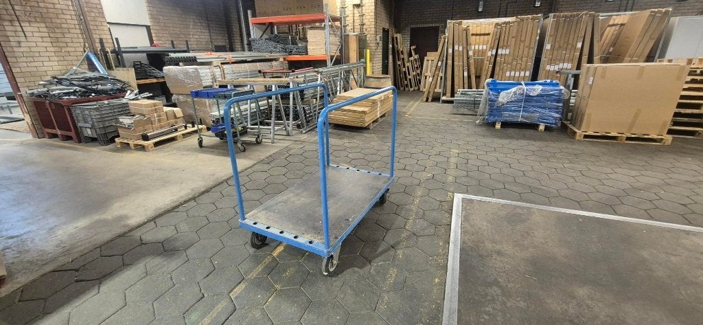 Magazijnkarren karren 3 stuks + schragen koopje, Ophalen, Gebruikt