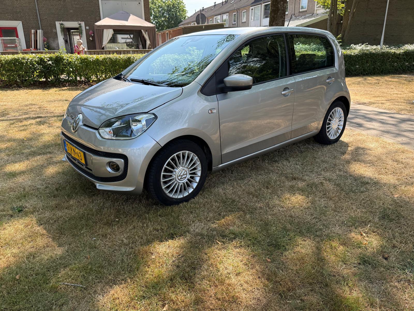 Volkswagen High  up! 1.0 44KW/60PK 5-DRS 2015 Grijs, Auto's, Voorwielaandrijving, Up!, 840 kg, 4 stoelen