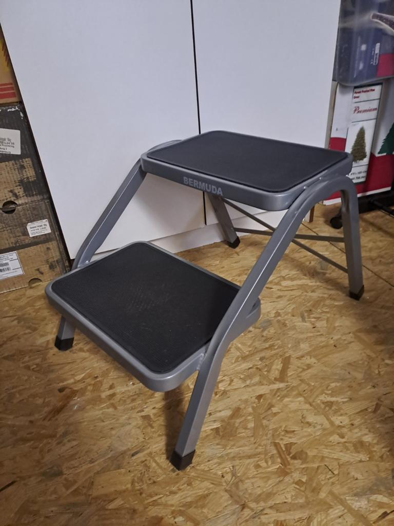 Bermuda Opstapje - Handig en Compact, Ophalen, Minder dan 2 meter