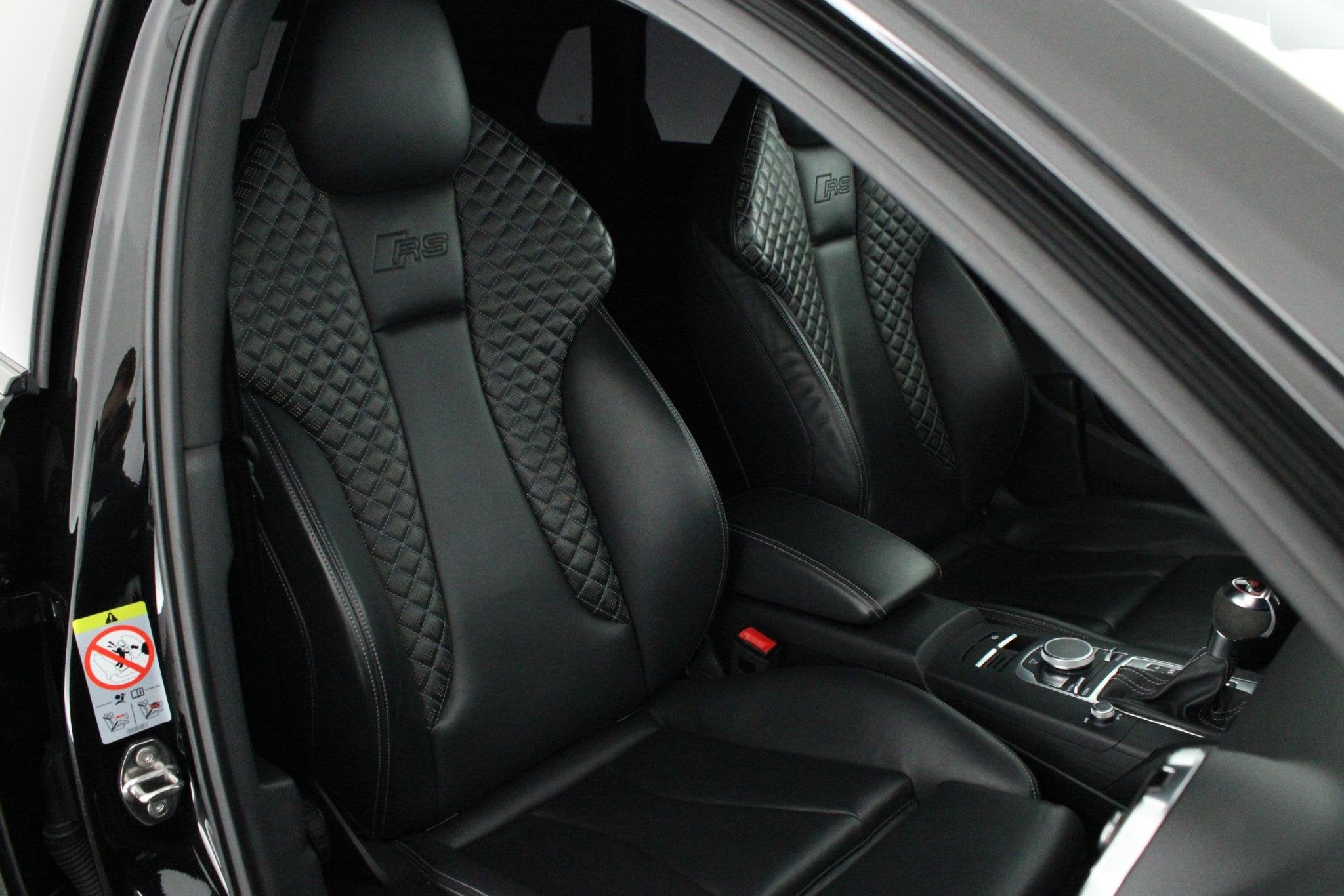 Audi RS3 Sportback 2.5 TFSI quattro 400pk NL Auto RS Sportst, Automaat, Gebruikt, RS3, Zwart