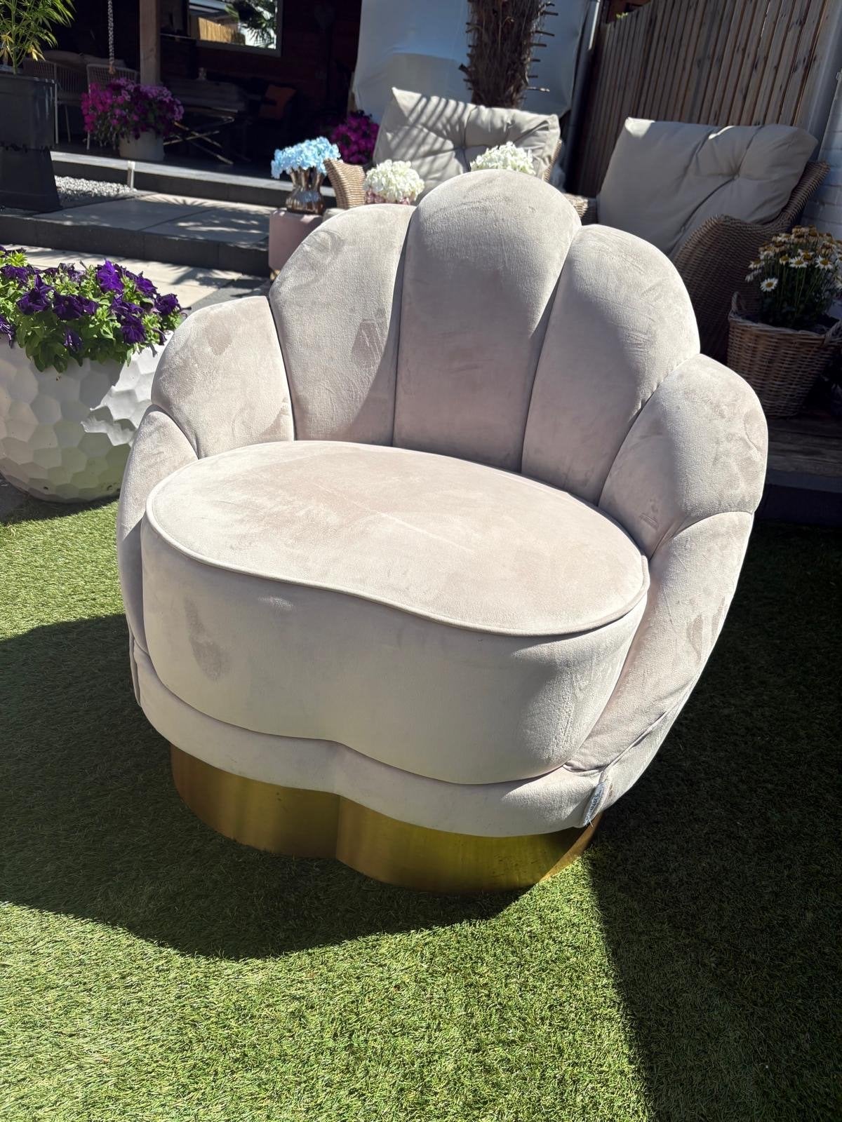 Richmond Schelp Fauteuil - Stijlvolle Velvet Stoel, Huis en Inrichting, Ophalen, Zo goed als nieuw, Stof, 75 tot 100 cm