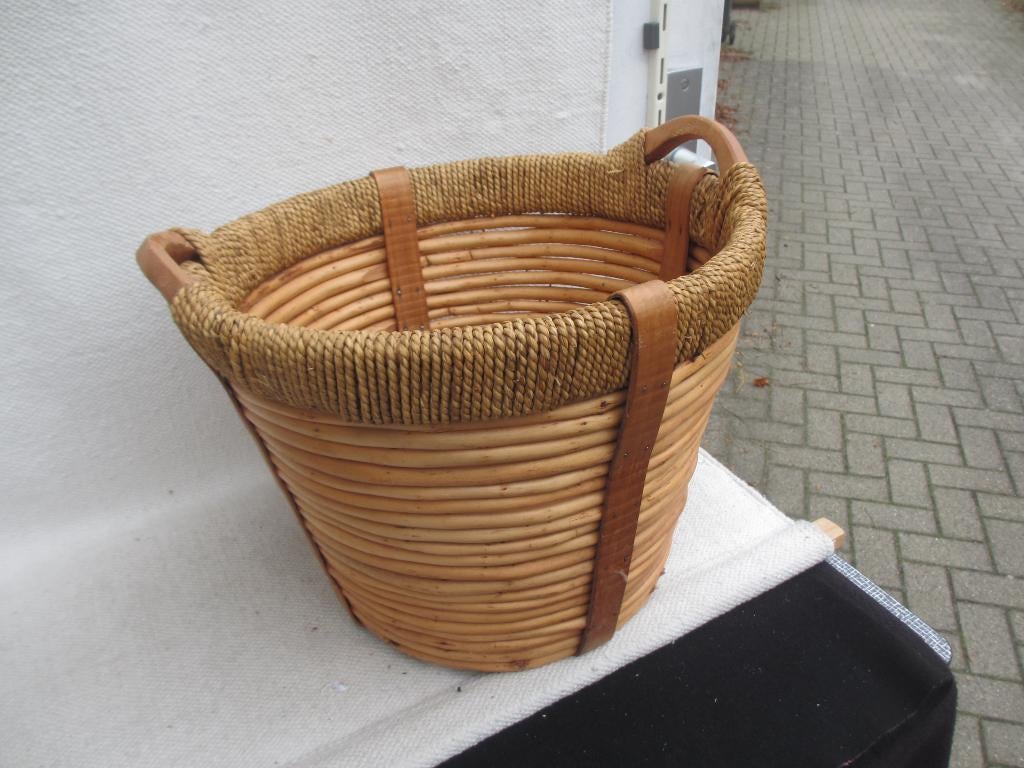 Smaakvolle GROTE zeegras /bamboe houten mand Japandi, Huis en Inrichting, Woonaccessoires | Schalen en Manden, Overige materialen