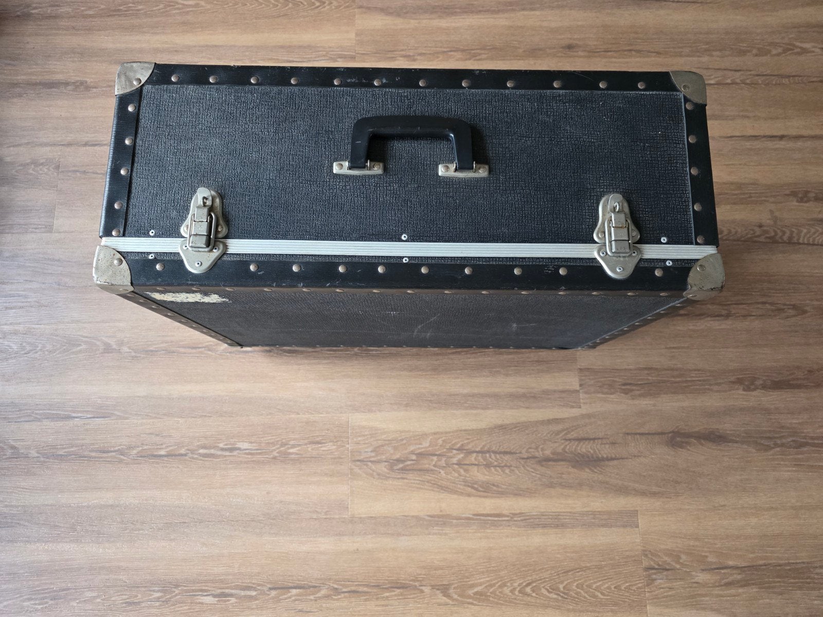 Vintage Flightcase / Koffer op wieltjes 67x52x26 cm, Gebruikt, 45 tot 55 cm, Ophalen of Verzenden, Wieltjes