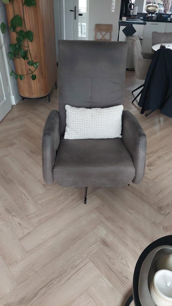 Comfortabele Antraciet Relaxstoel - 3 Standen, Ophalen, Gebruikt, 75 tot 100 cm, Stof