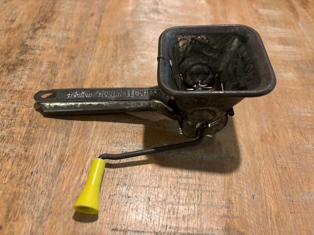 Vintage Mouli Parsmint groentemolen, Huis en Inrichting, Ophalen of Verzenden, Zo goed als nieuw