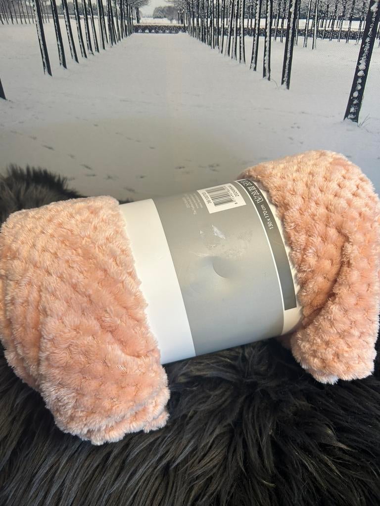 Nieuwe plaid zalmkleur, Ophalen of Verzenden, Zo goed als nieuw
