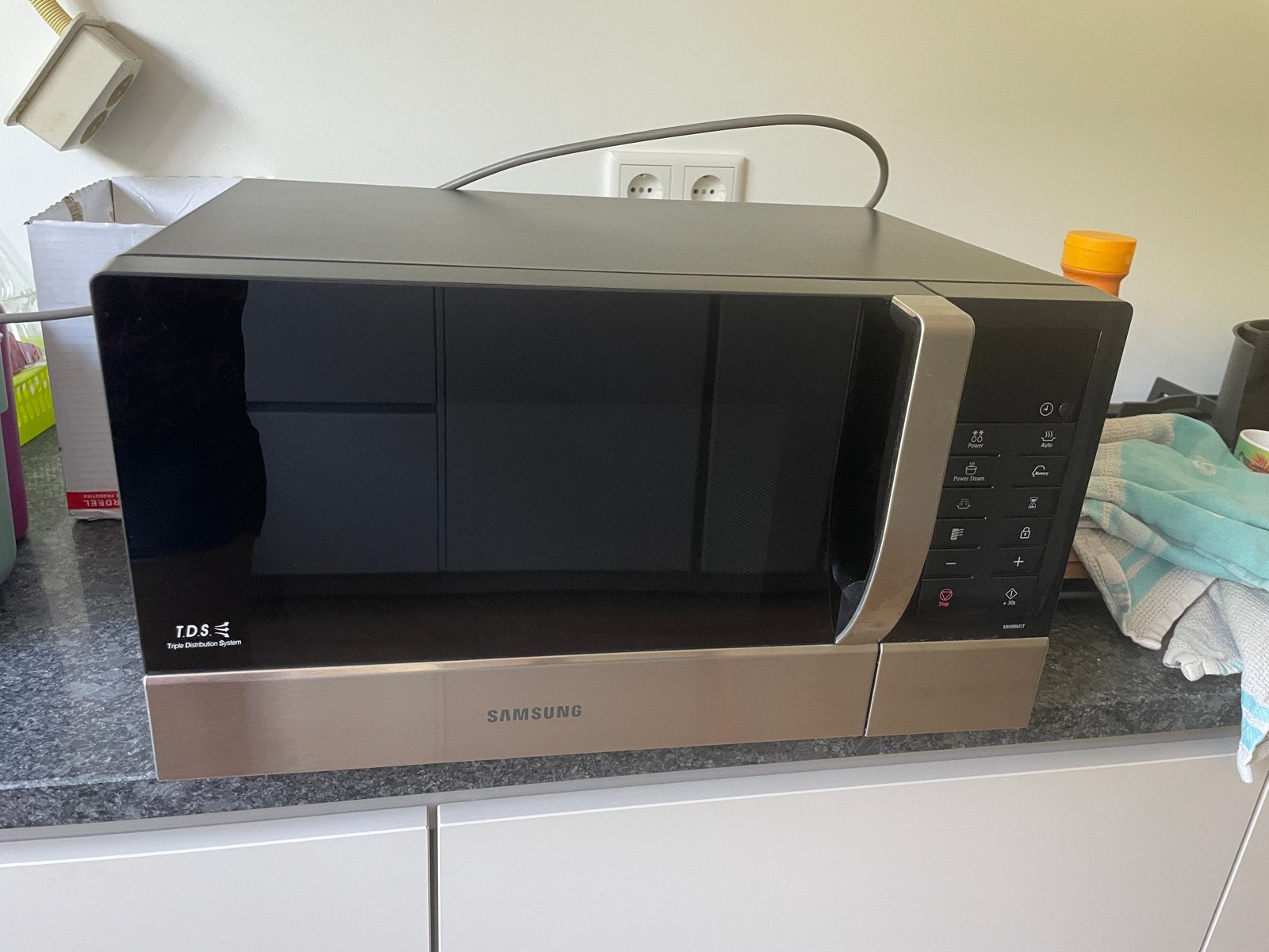 Samsung MW89MST Magnetron - Zo goed als nieuw, Ophalen, Draaiplateau, Vrijstaand, Magnetron