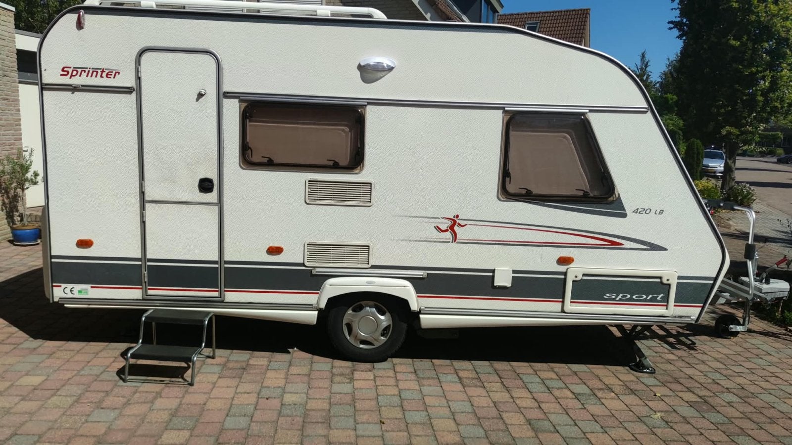 Beyerland Sprinter 420 LB  - bouwjaar 2008 complete caravan, Omvormbare zithoek, Treinzit, 750 - 1000 kg, Particulier