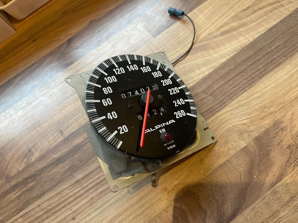 Tellerklok voor BMW E24 - Alpina - 2 stuks, Ophalen of Verzenden, Gebruikt, BMW