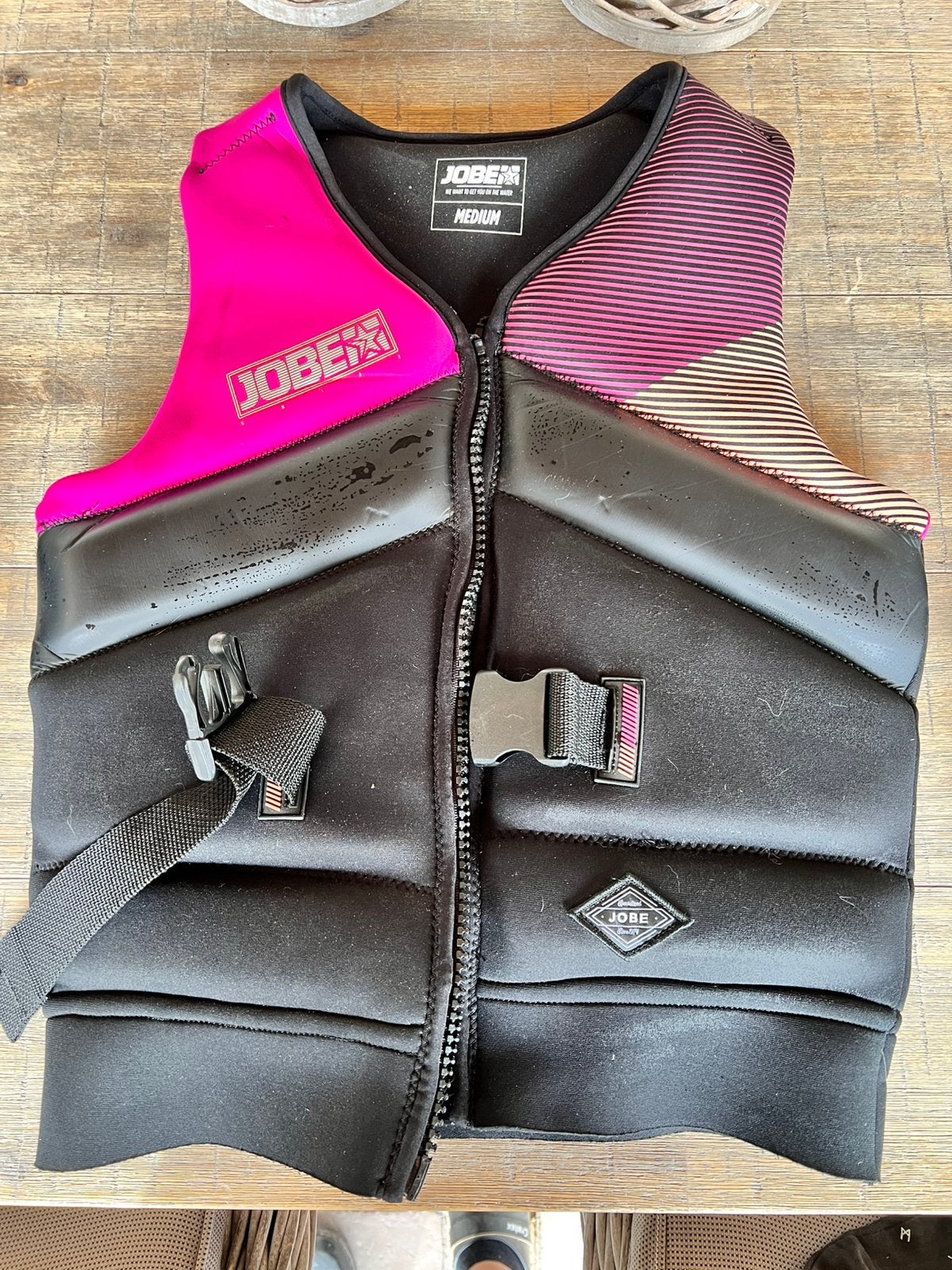 Jobe neopreen dameszwemvest medium (69-73kg), Watersport en Boten, Watersportkleding, Ophalen, Zo goed als nieuw, Kind, Wetsuit