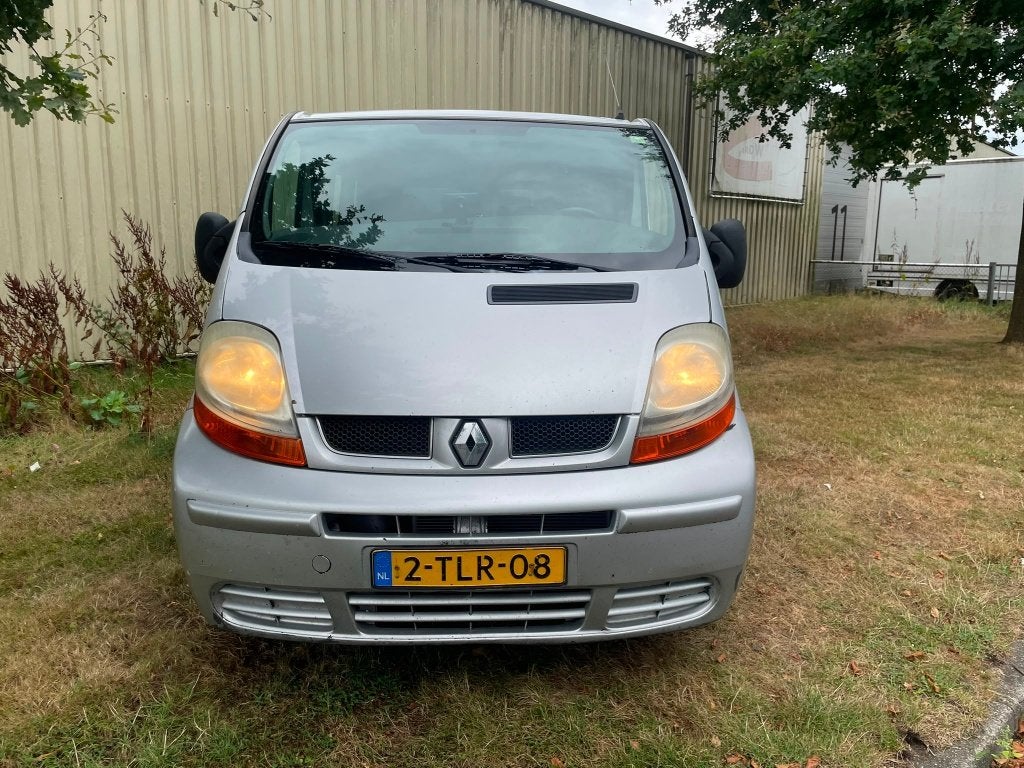 Renault traffic camperbus 1.9 dci bj 2003   2999 euro!!!!, Voorwielaandrijving, 2000 kg, 1887 kg, 100 pk