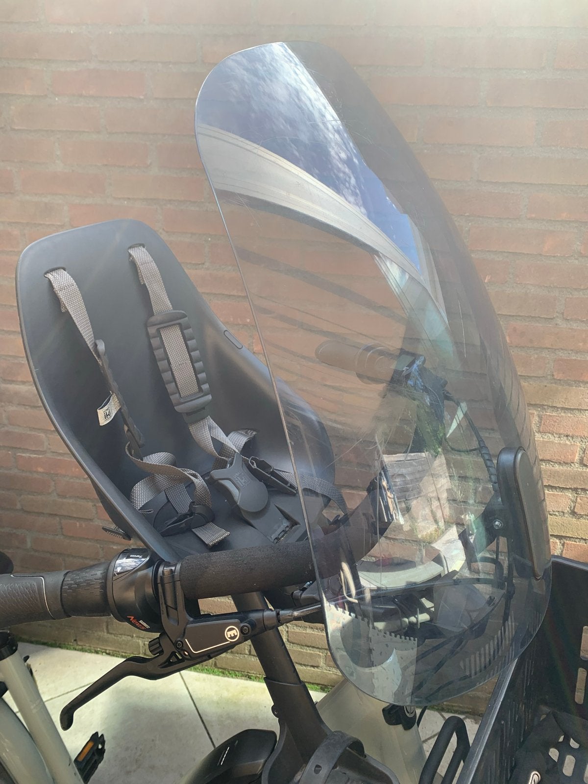 Urban Iki fietszitje voor met windscherm, Fietsen en Brommers, Fietsaccessoires | Fietsstoeltjes, Ophalen, Voorzitje, 0 t/m 13 kg