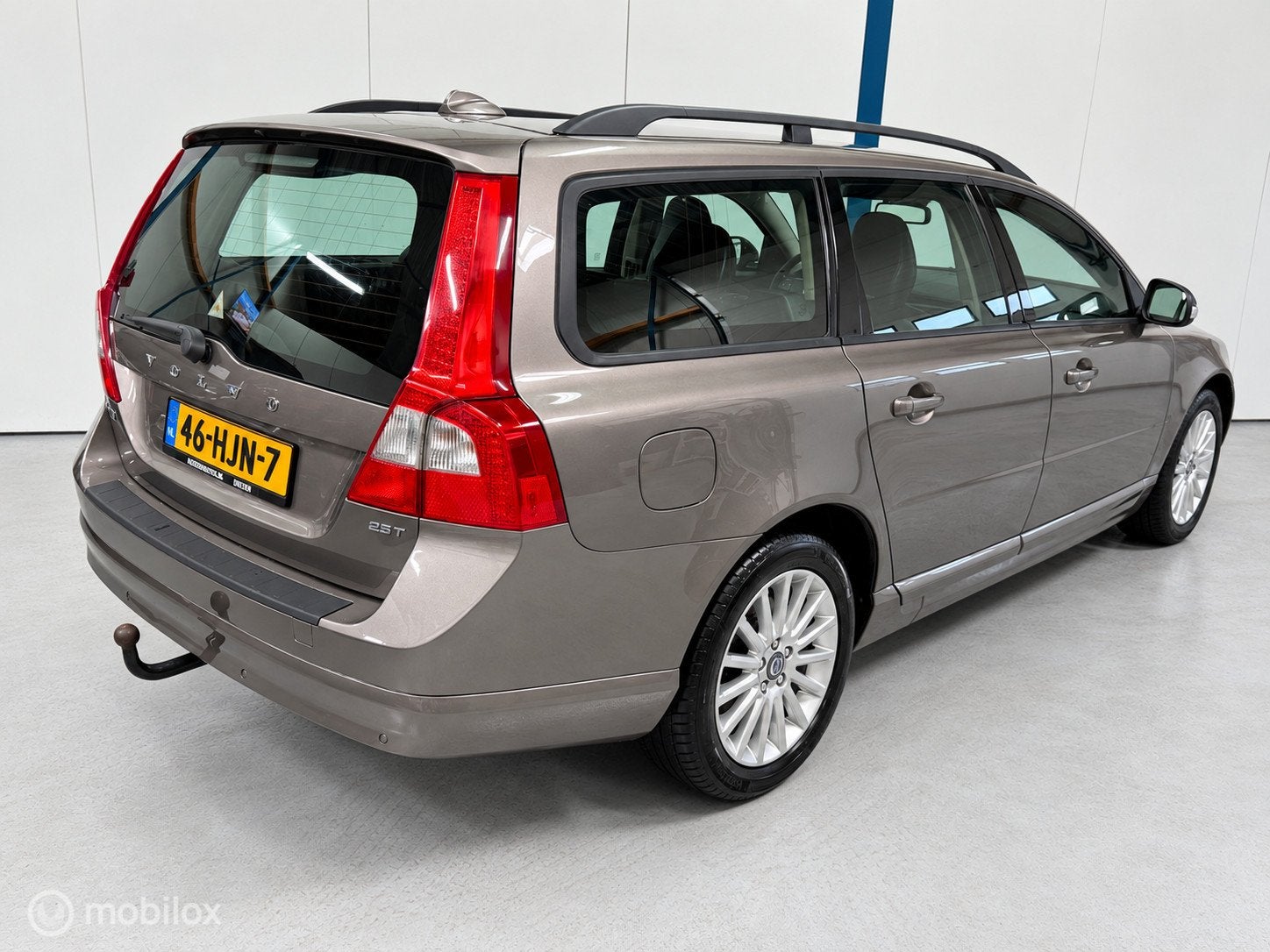 Volvo V70 2.5T Momentum NL-AUTO / SCHUIFDAK, Auto's, 1574 kg, 2521 cc, 93 €/maand, Euro 4