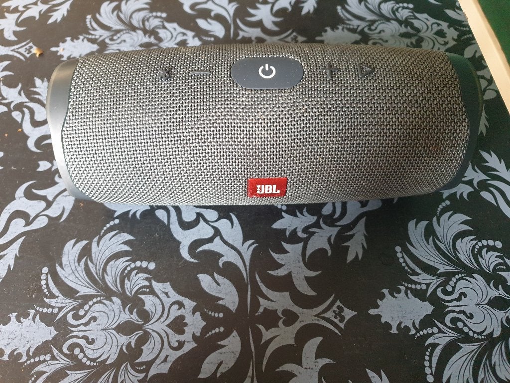 JBL CHARGE ESSENTIAL 2, Audio, Tv en Foto, Luidsprekers, Bluetooth, JBL, Ophalen of Verzenden, Zo goed als nieuw