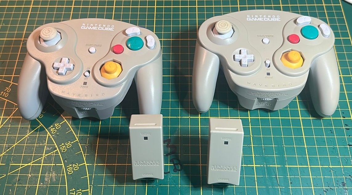 2x Nintendo Gamecube Wavebird draadloze controller, Ophalen, Gebruikt, Overige controllers, Draadloos