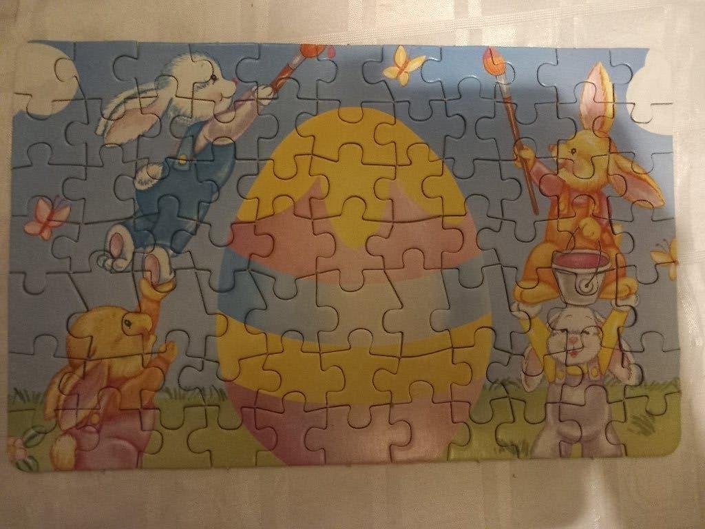 legpuzzel paashaas beschildert een groot ei, Ophalen of Verzenden, Minder dan 500 stukjes, Zo goed als nieuw, Legpuzzel